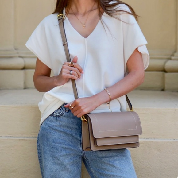 AALLYN Ingrid Crossbody/Shoulder Bag in Biscotti - Picture 10 of 10